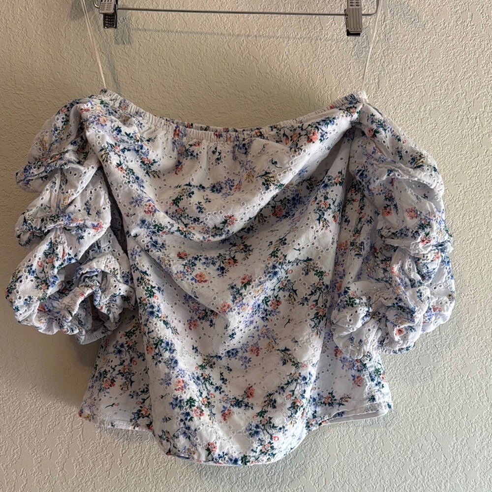CeCe White Puff Sleeve Sailor Collar Blouse